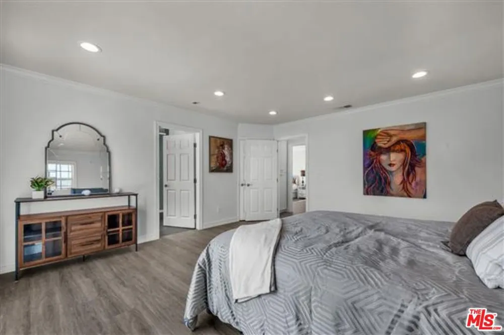 10824 Westminster Avenue Los Angeles, CA 90034
