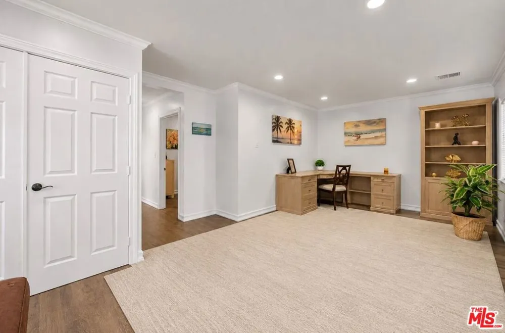 10824 Westminster Avenue Los Angeles, CA 90034