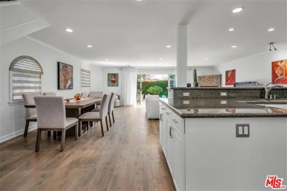 10824 Westminster Avenue Los Angeles, CA 90034