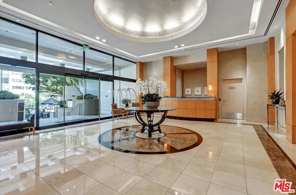 10445 Wilshire Boulevard #504 Los Angeles, CA 90024