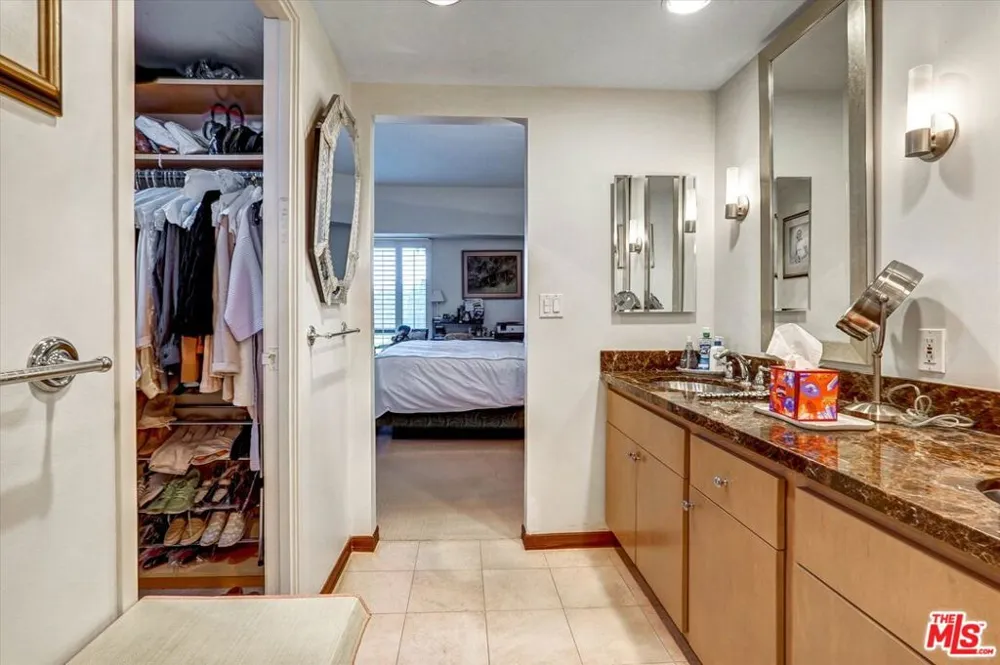 10445 Wilshire Boulevard #504 Los Angeles, CA 90024