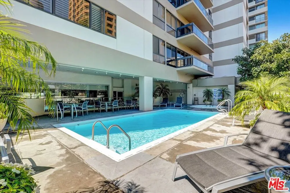 10445 Wilshire Boulevard #504 Los Angeles, CA 90024