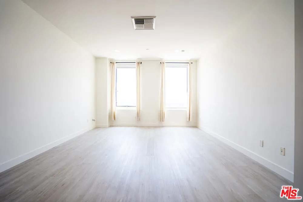 3810 Wilshire Boulevard #1209 Los Angeles, CA 90010