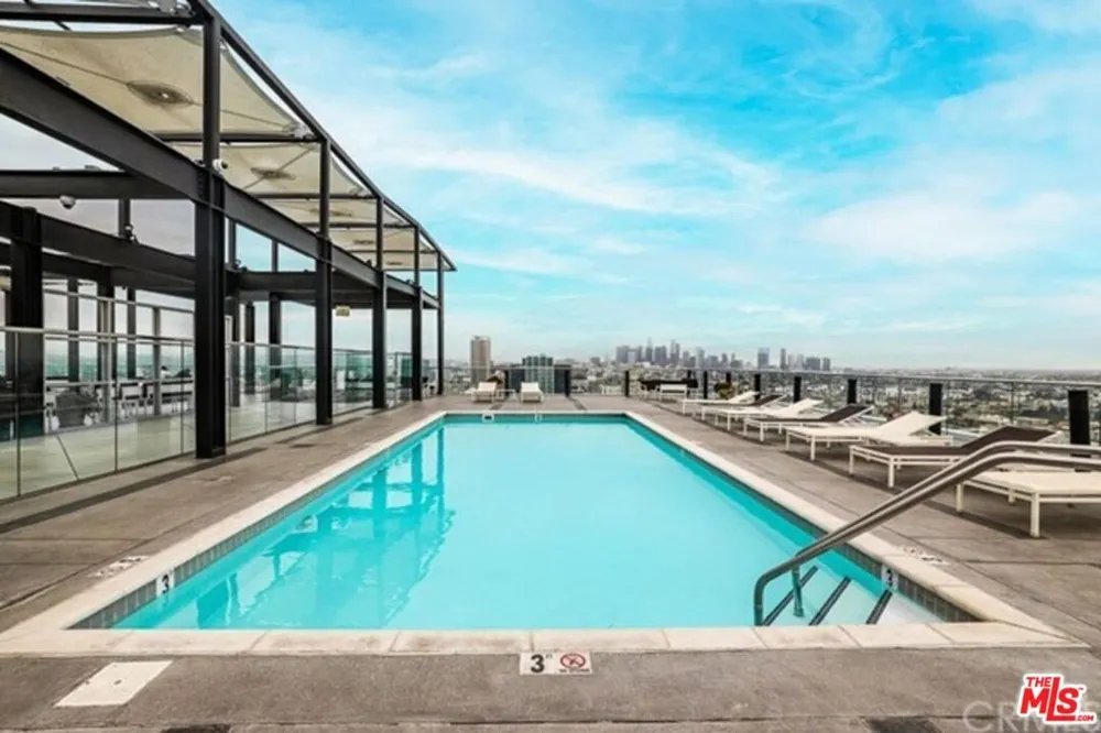 3810 Wilshire Boulevard #1209 Los Angeles, CA 90010