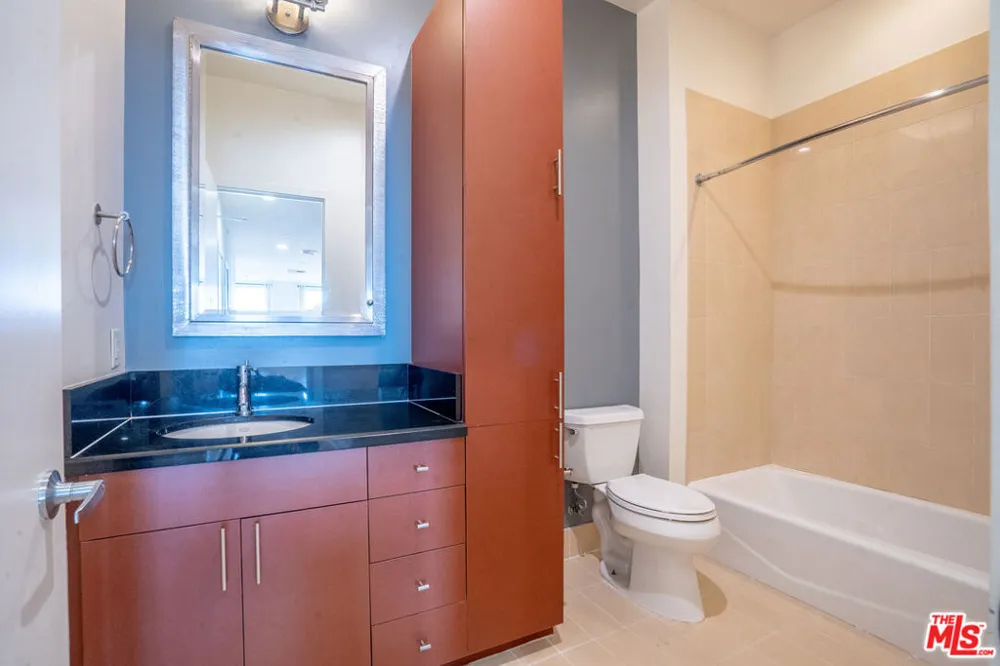 3810 Wilshire Boulevard #1209 Los Angeles, CA 90010
