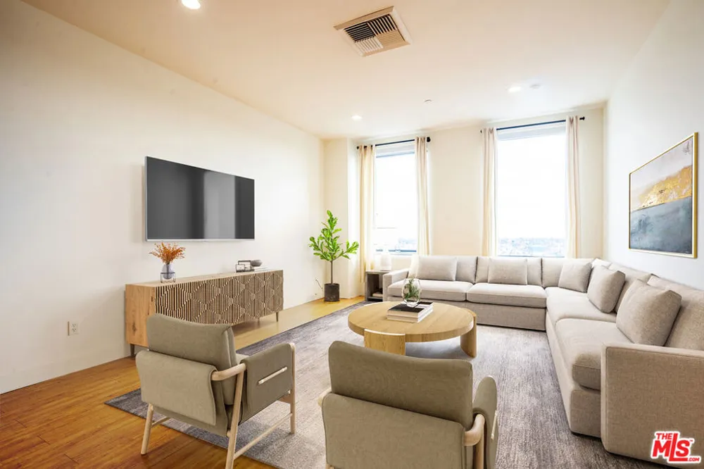 3810 Wilshire Boulevard #1209 Los Angeles, CA 90010
