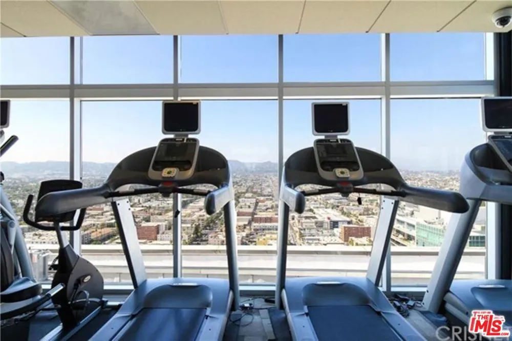 3810 Wilshire Boulevard #1209 Los Angeles, CA 90010