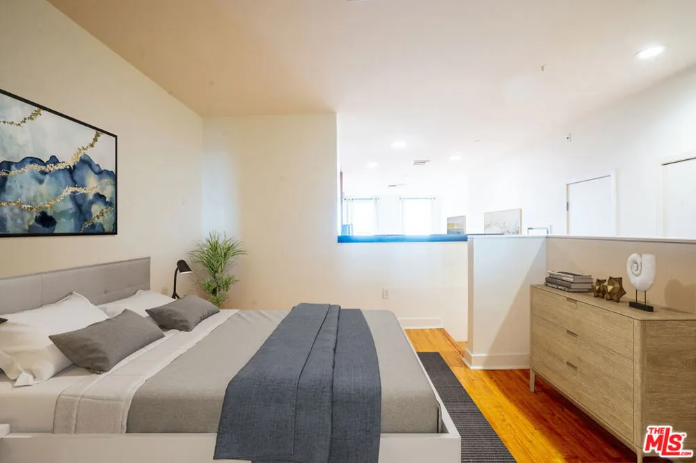 3810 Wilshire Boulevard #1209 Los Angeles, CA 90010
