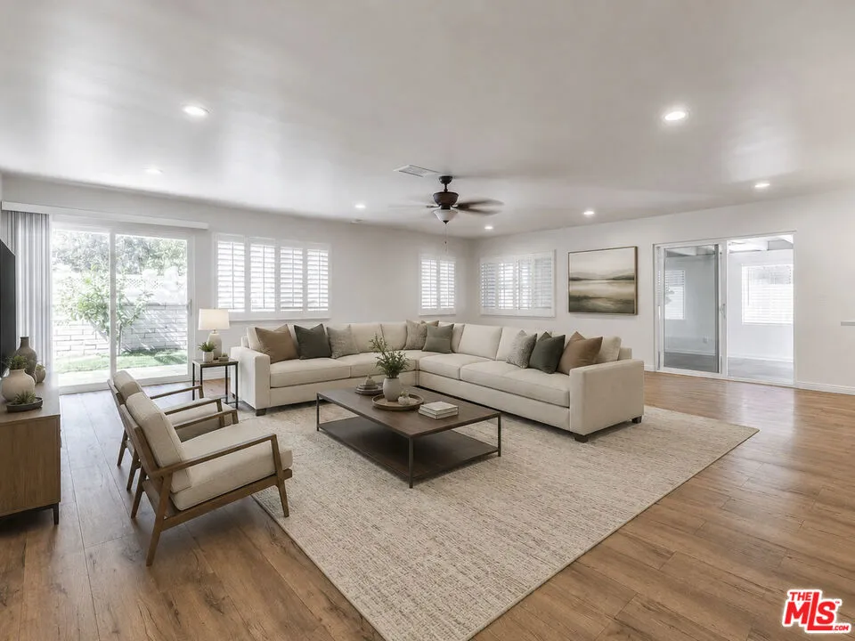 4923 Burgoyne Lane La Canada Flintridge, CA 91011
