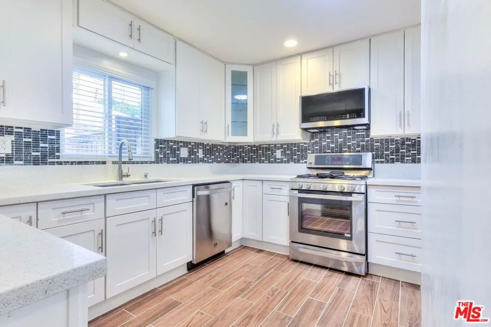 4923 Burgoyne Lane La Canada Flintridge, CA 91011