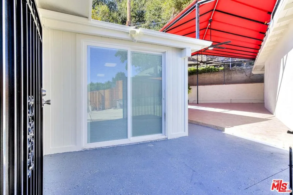 4923 Burgoyne Lane La Canada Flintridge, CA 91011