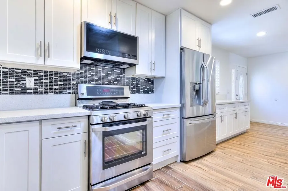 4923 Burgoyne Lane La Canada Flintridge, CA 91011