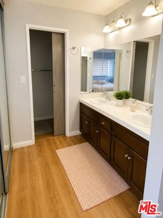 7625 Reseda Boulevard #305 Los Angeles, CA 91335