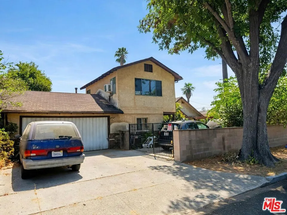8741 Garibaldi Avenue Temple City, CA 91775
