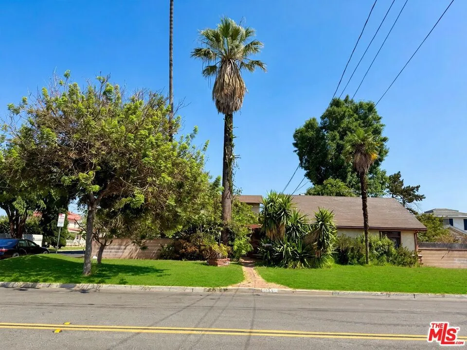 8741 Garibaldi Avenue Temple City, CA 91775