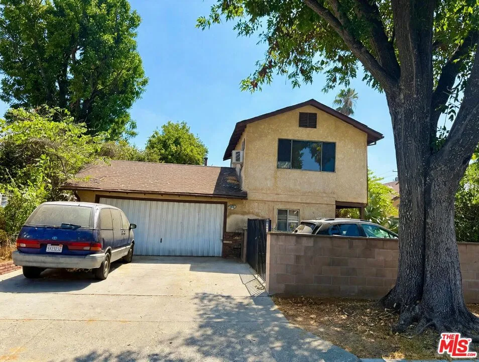 8741 Garibaldi Avenue Temple City, CA 91775