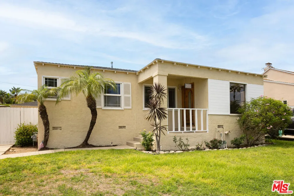 8333 Airlane Avenue Los Angeles, CA 90045