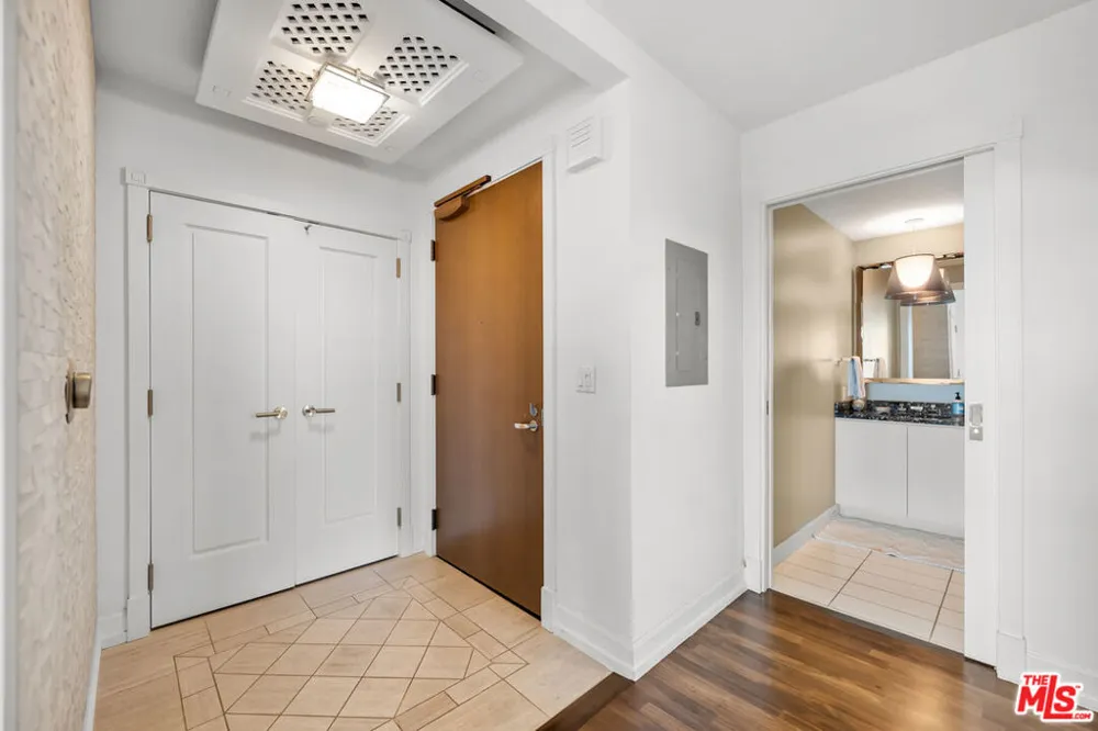 900 W Olympic Boulevard #37K Los Angeles, CA 90015
