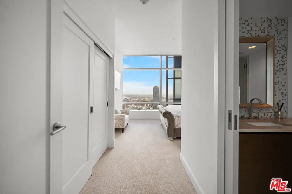 900 W Olympic Boulevard #37K Los Angeles, CA 90015