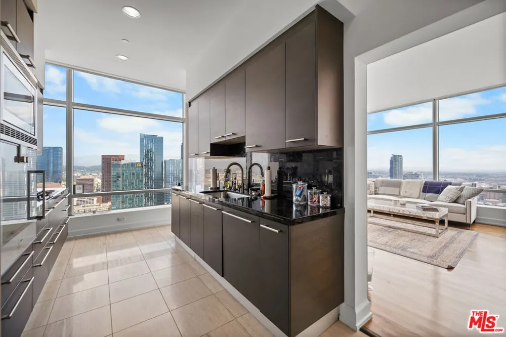 900 W Olympic Boulevard #37K Los Angeles, CA 90015