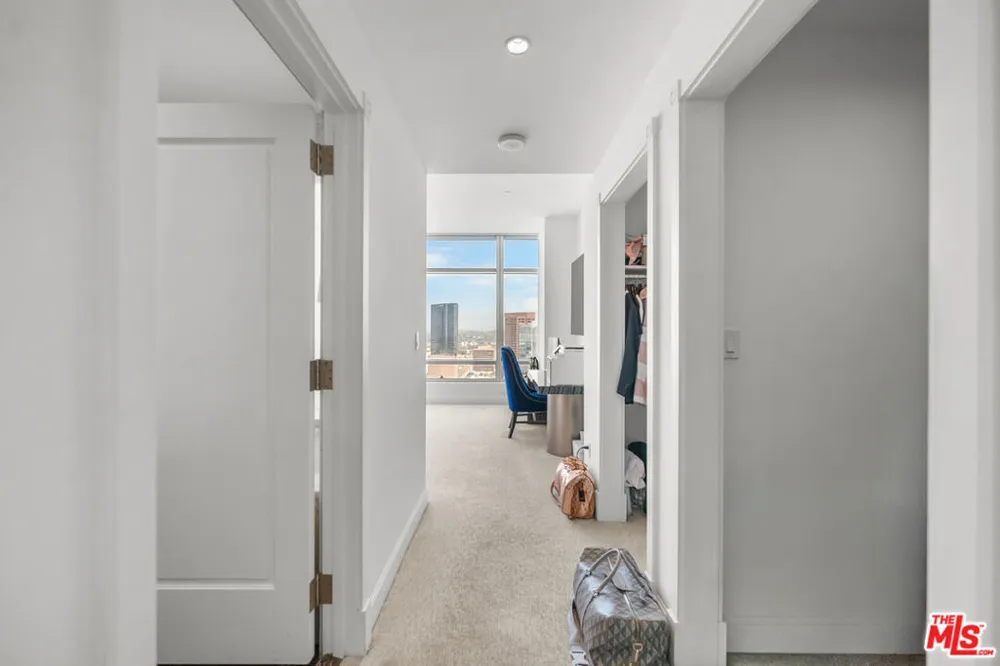 900 W Olympic Boulevard #37K Los Angeles, CA 90015