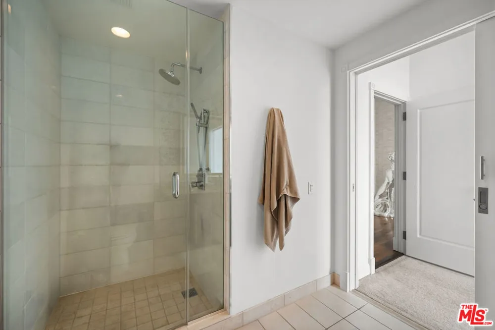 900 W Olympic Boulevard #37K Los Angeles, CA 90015