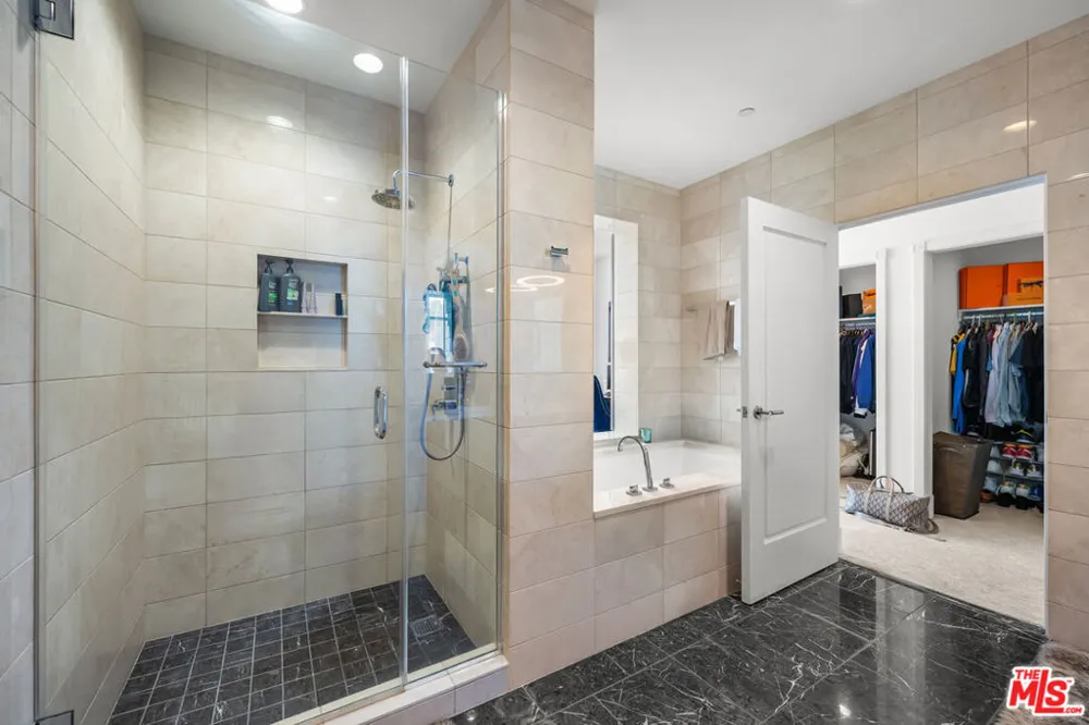 900 W Olympic Boulevard #37K Los Angeles, CA 90015