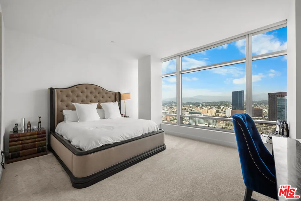 900 W Olympic Boulevard #37K Los Angeles, CA 90015