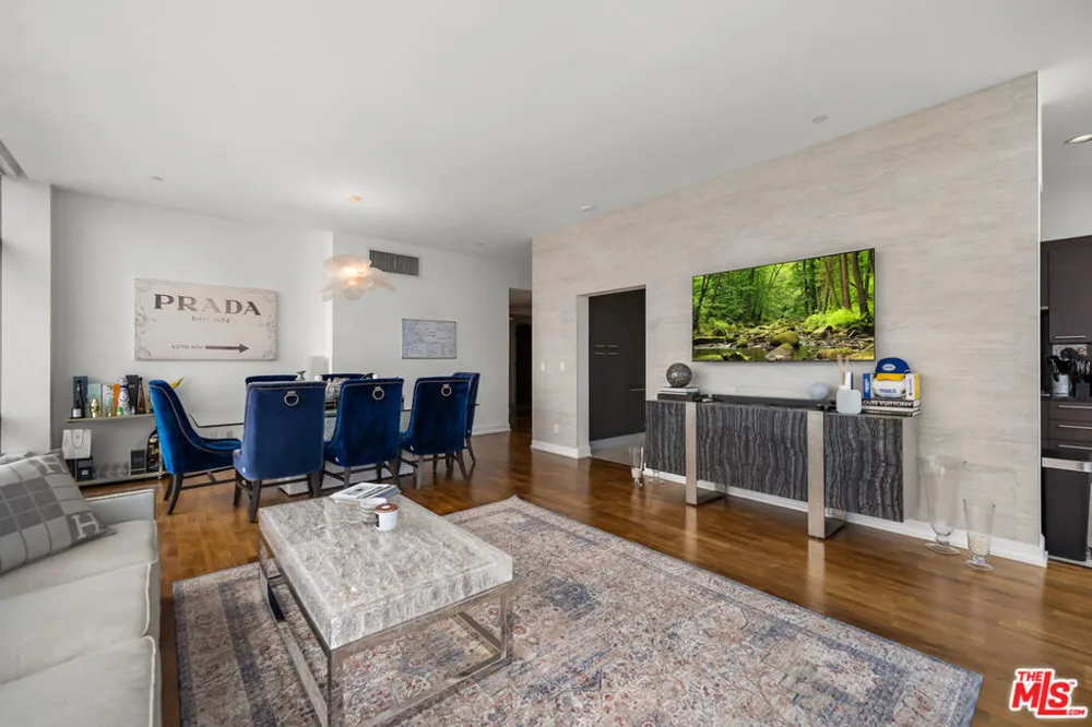 900 W Olympic Boulevard #37K Los Angeles, CA 90015