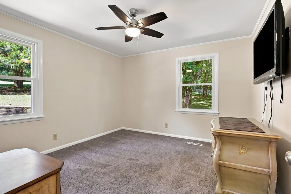 2390 Harlan Rd Columbia, TN 38401