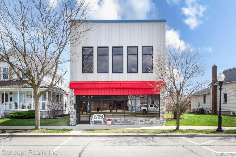2935 W Jefferson Avenue Trenton City, MI 48183
