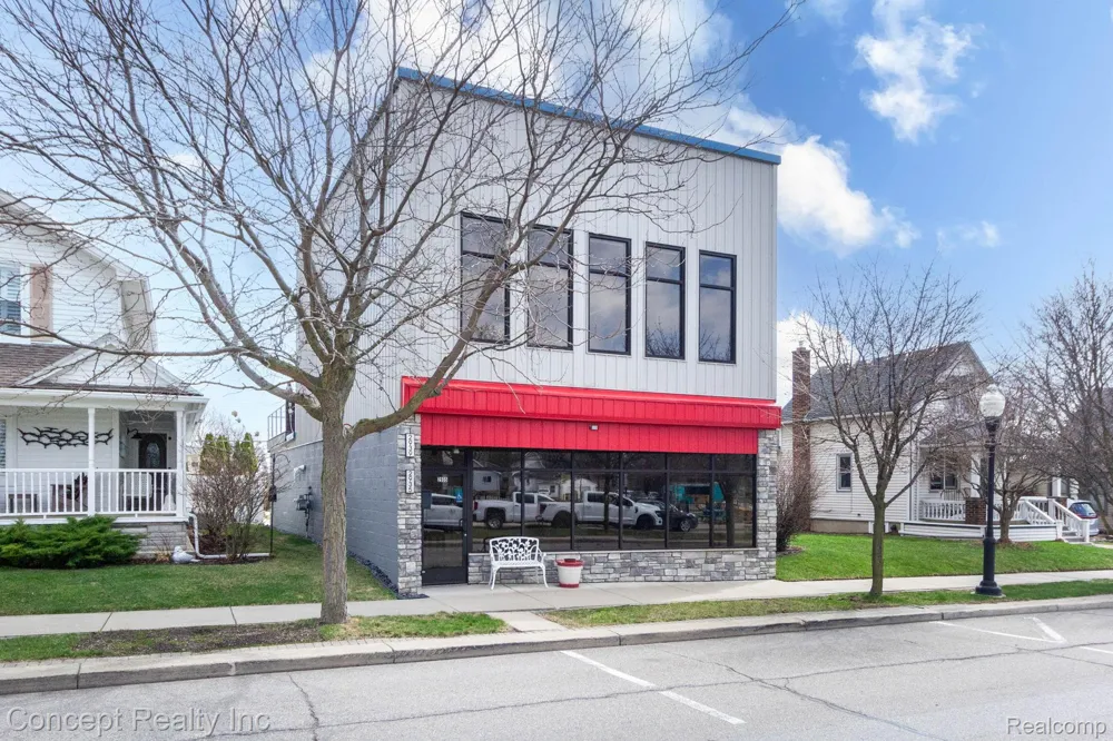 2935 W Jefferson Avenue Trenton City, MI 48183
