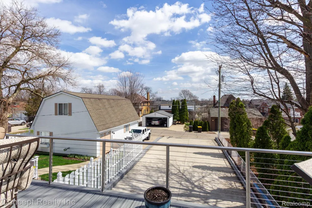 2935 W Jefferson Avenue Trenton City, MI 48183