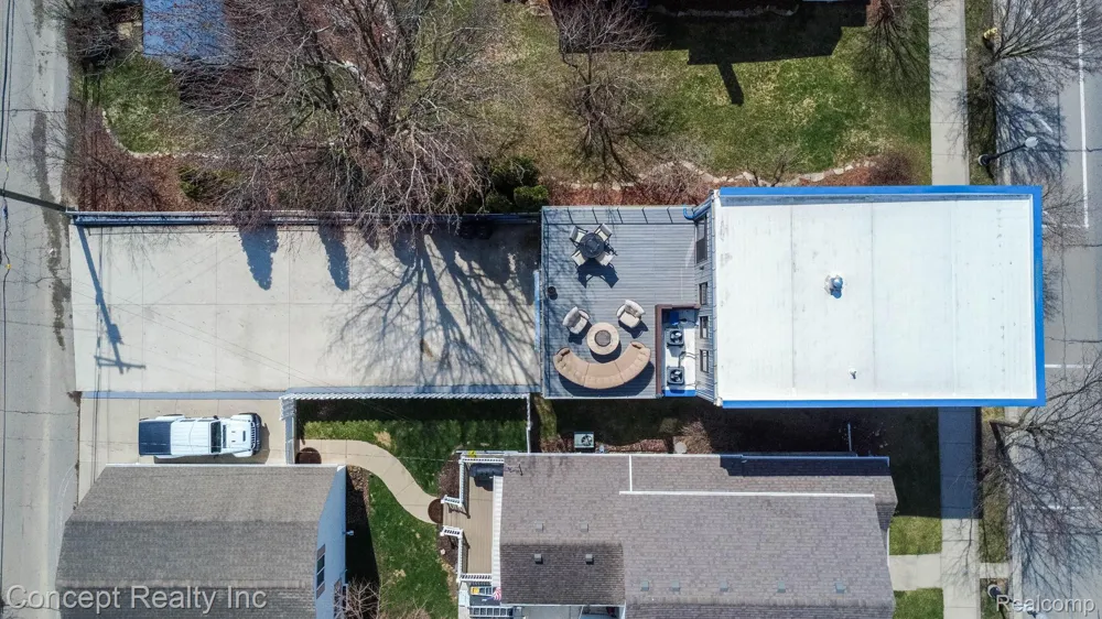 2935 W Jefferson Avenue Trenton City, MI 48183