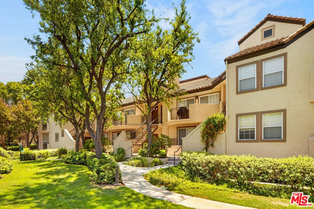 24119 Del Monte Drive #56 Valencia, CA 91355
