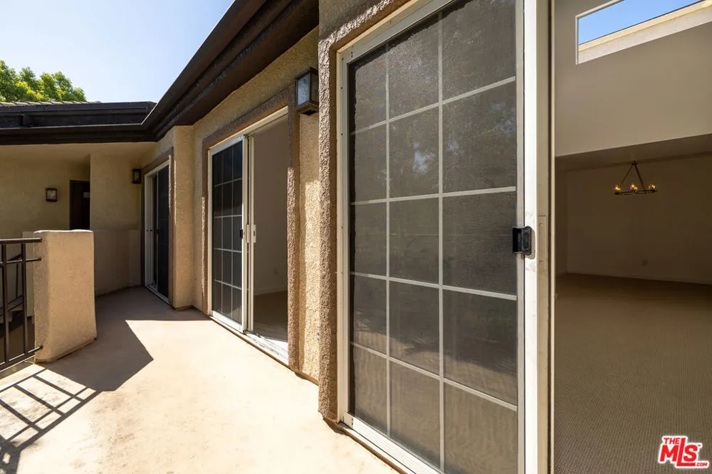 24119 Del Monte Drive #56 Valencia, CA 91355