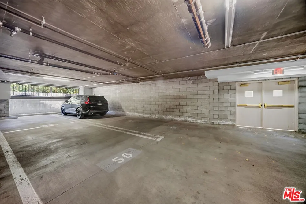 24119 Del Monte Drive #56 Valencia, CA 91355