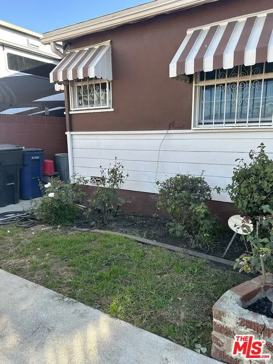 11908 Daleside Avenue Hawthorne, CA 90250