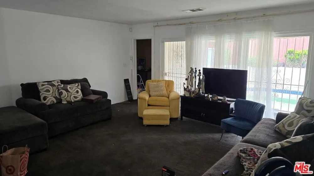 11908 Daleside Avenue Hawthorne, CA 90250
