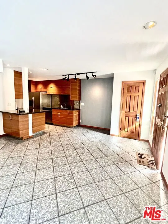 970 Palm Avenue #104 West Hollywood, CA 90069