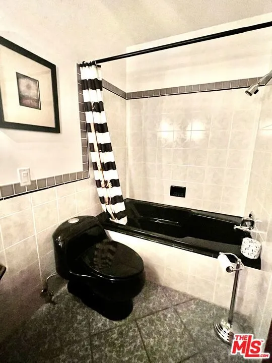970 Palm Avenue #104 West Hollywood, CA 90069