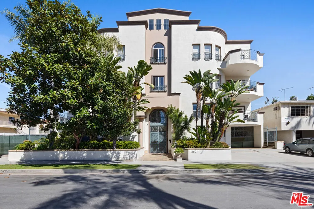 1862 S Bentley Avenue #202 Los Angeles, CA 90025