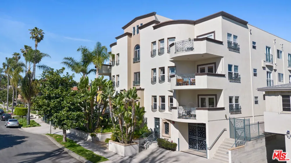 1862 S Bentley Avenue #202 Los Angeles, CA 90025