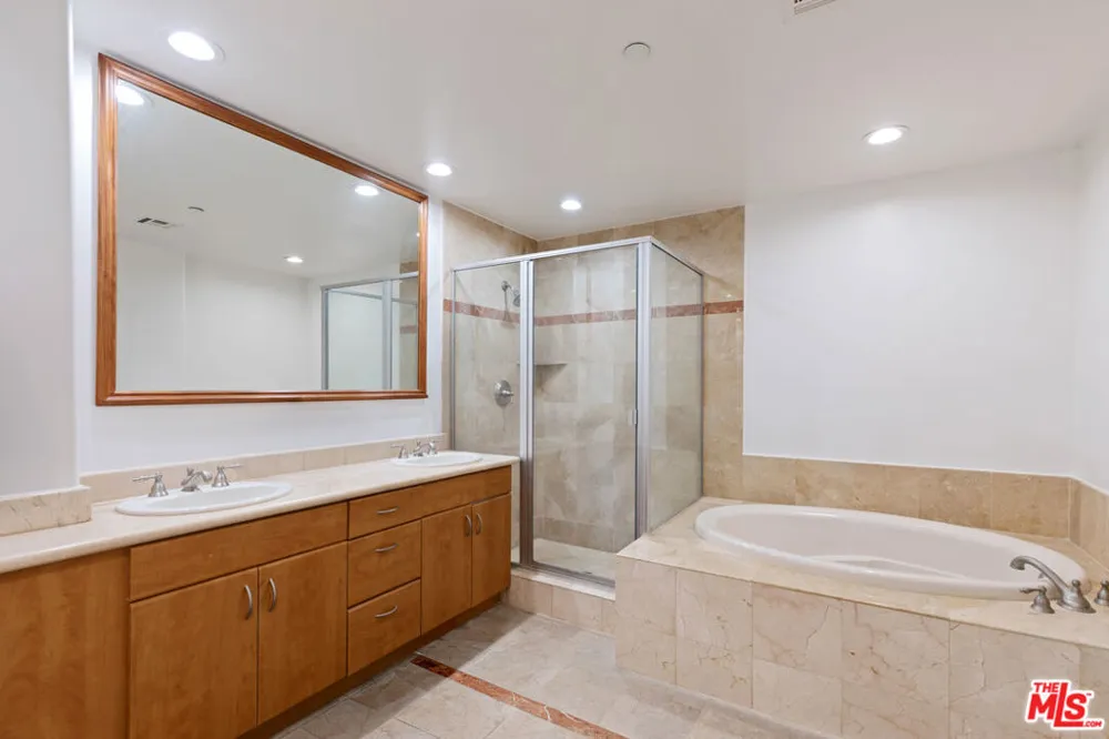 1862 S Bentley Avenue #202 Los Angeles, CA 90025