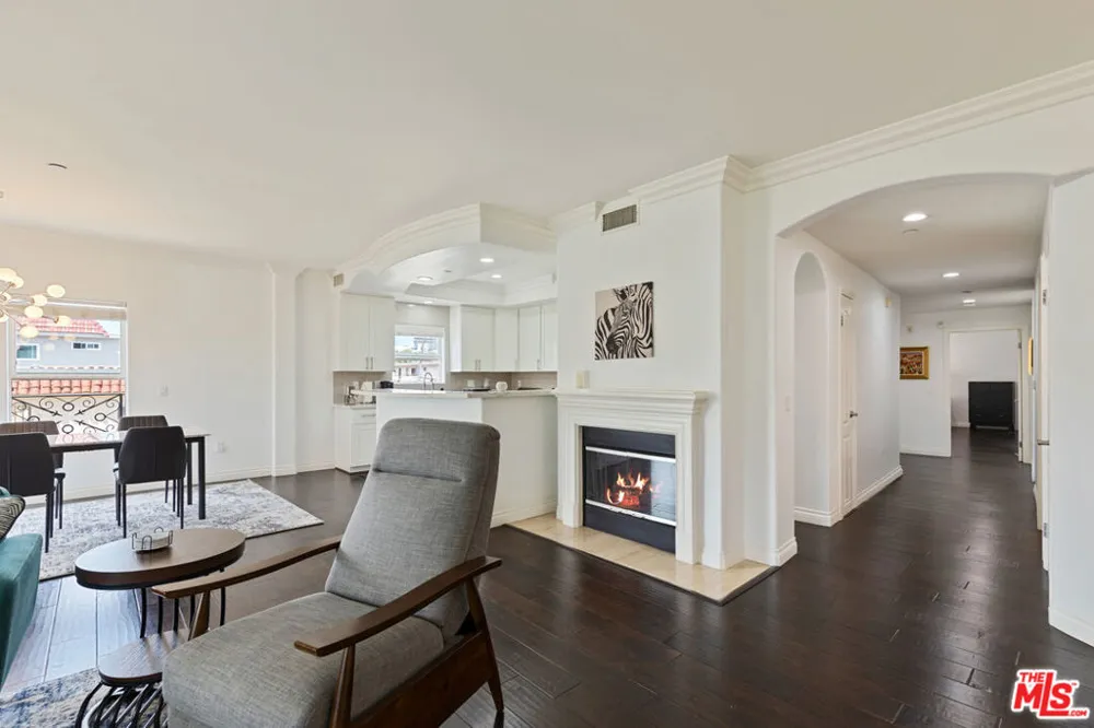 1862 S Bentley Avenue #202 Los Angeles, CA 90025