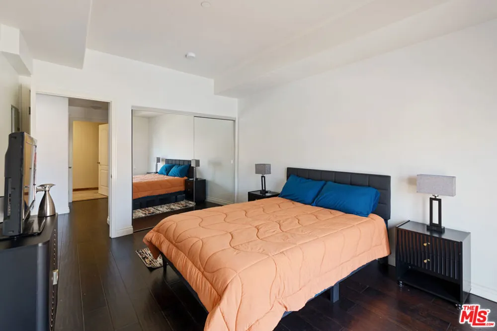 1862 S Bentley Avenue #202 Los Angeles, CA 90025