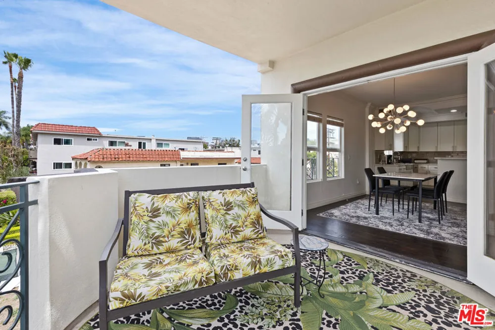1862 S Bentley Avenue #202 Los Angeles, CA 90025