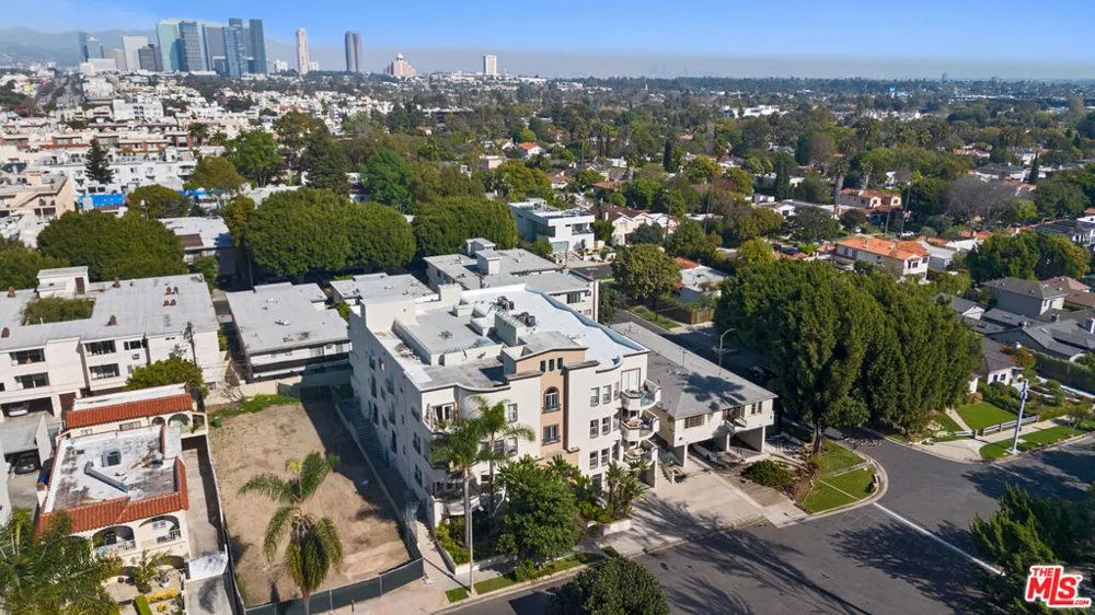 1862 S Bentley Avenue #202 Los Angeles, CA 90025
