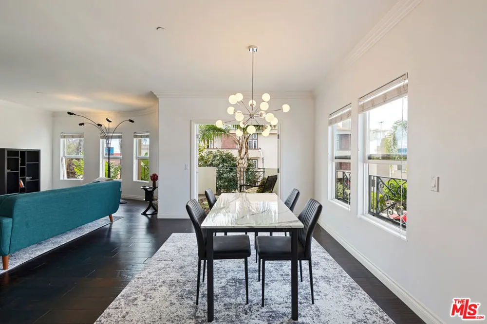 1862 S Bentley Avenue #202 Los Angeles, CA 90025