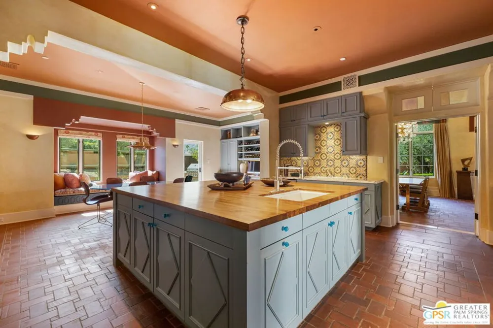 1650 Avenida Sevilla Palm Springs, CA 92264